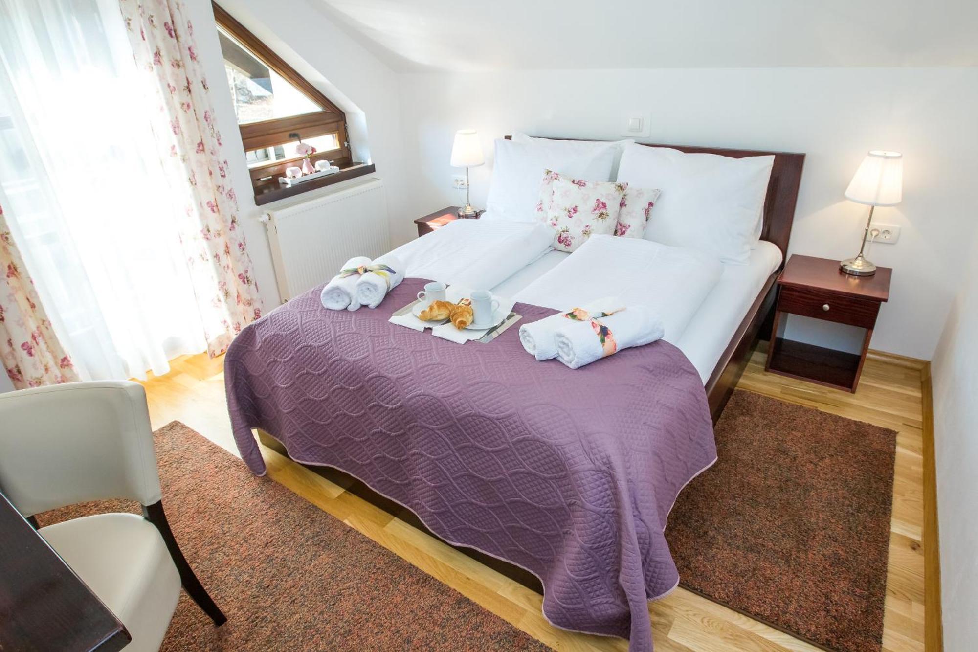 B&B Lady Of The Lake Jezerce Δωμάτιο φωτογραφία